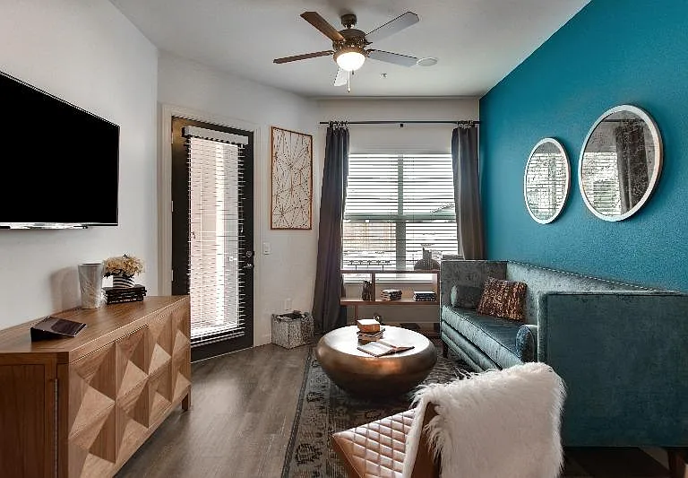 7600 Kirby Dr — Photo 7