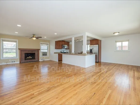 425 S 40th St, Boulder, CO 80305