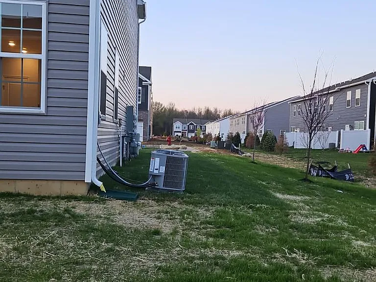 12 Eleanor Ln — Photo 27