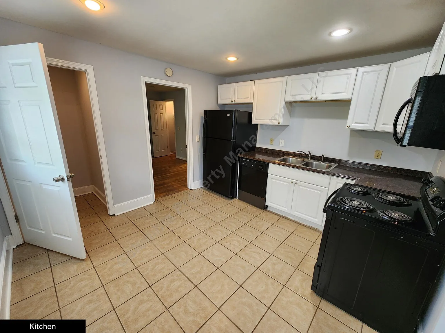 4 bed, 1620 sqft, $1,750 — Photo 4