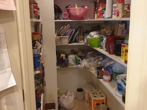 4th image of 1065 Dalton St