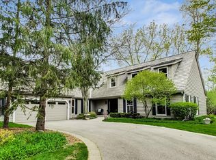 322 Rothbury Ct, Lake Bluff, IL 60044