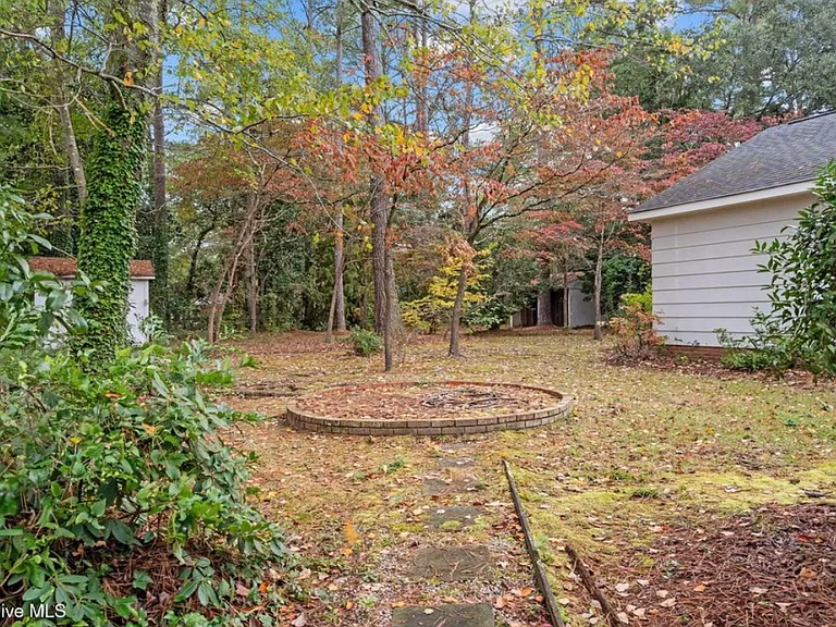 503 Scotland Ave — Photo 38