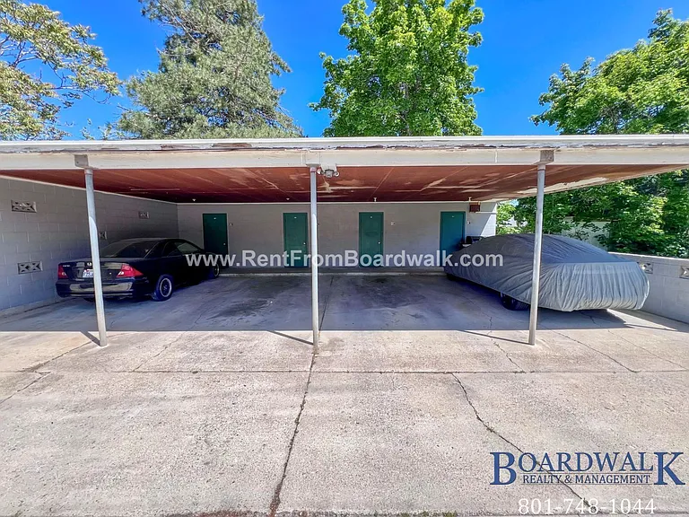 197 N Pinehurst Ave — Photo 14