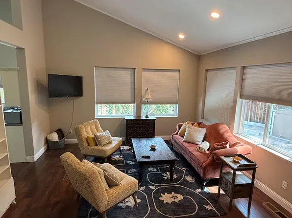 (undisclosed Address), Alamo, CA 94507