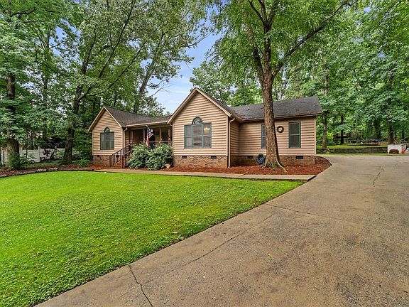 3rd image of 159 Plantation Dr