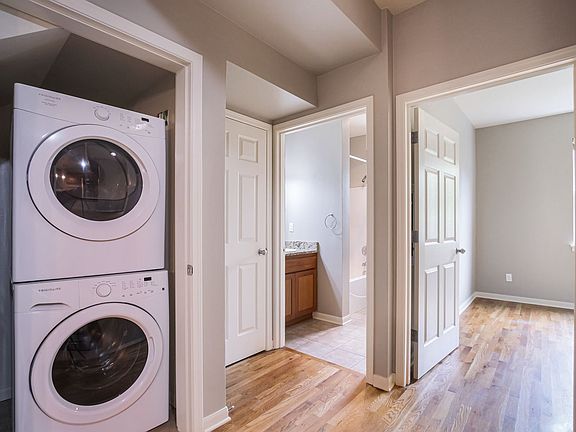 2nd image of 7400 N Greenwich Ave APT 8