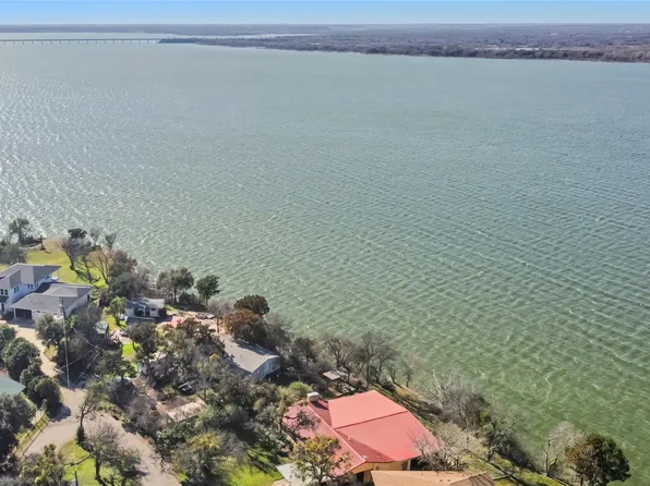 104 Navajo Trl, Whitney, TX 76692