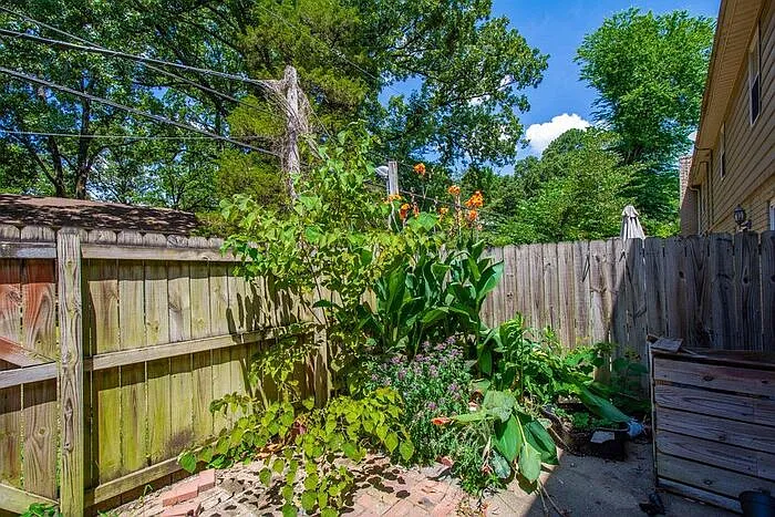 8120 W Markham St #5 — Photo 34