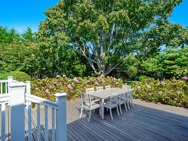 54 Halsey Rd — Photo 16