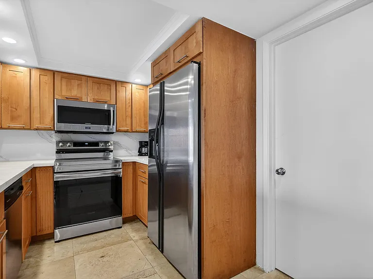 1717 N Bayshore Dr #A-2935 — Photo 19