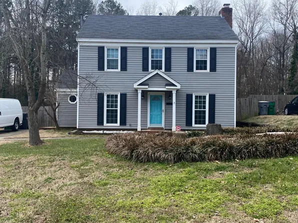 8232 Meadowdale Ln, Charlotte, NC 28227