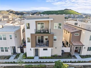 27468 Pioneer Ct, Valencia, CA 91381