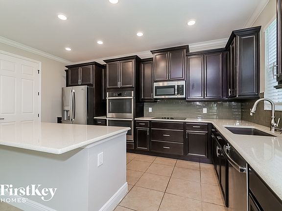5th image of 3873 Carrick Bend Dr