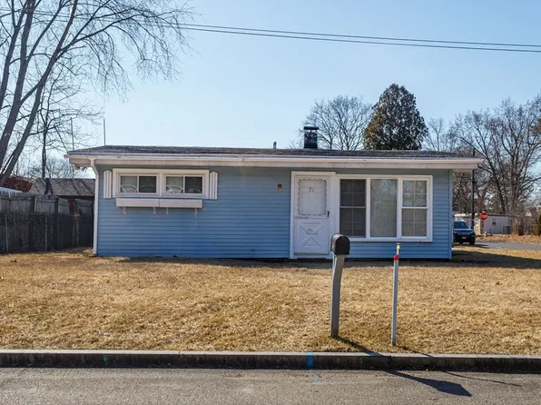 72 Fieldston St, Springfield, MA 01119