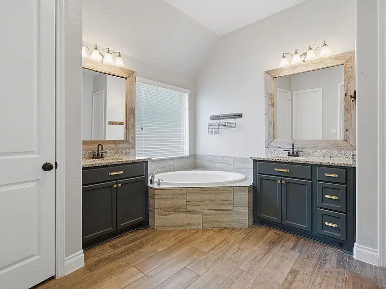 103 Boarsmen Ct — Photo 22