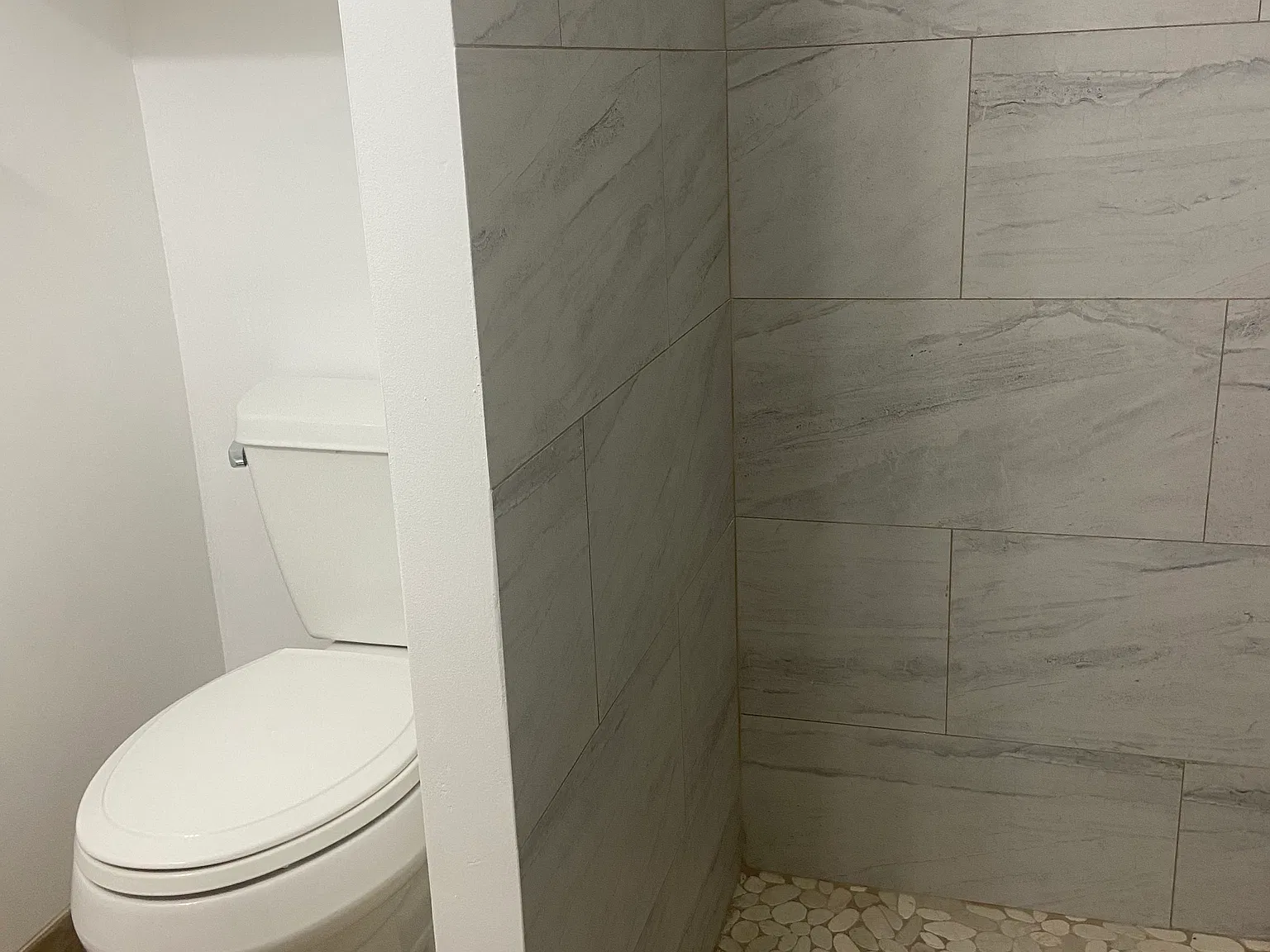 2 bed, 825 sqft, $3,995 — Photo 4