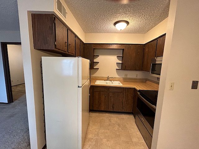 1st image of 1415 N Main St #2