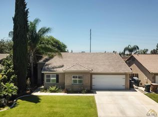10227 Pinnacle Ridge Ave, Bakersfield, CA 93311