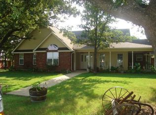 3882 County Road 123, Gainesville, TX 76240