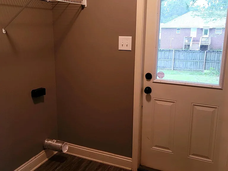 9530 Fox Hunter Ct W — Photo 6
