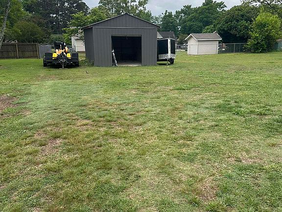 2nd image of 1007 Nelson Rd