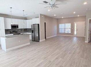 1318 Saxony Rd SW, Palm Bay, FL 32908