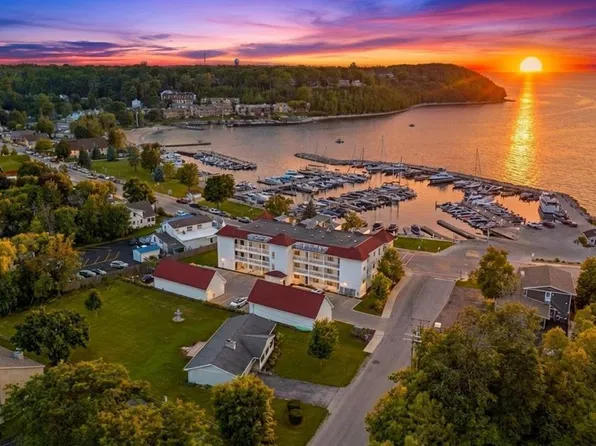 10722 N Bay Shore Dr Unit 104, Sister Bay, WI 54234
