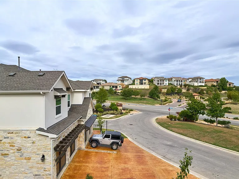 105 Beneteau Dr — Photo 24