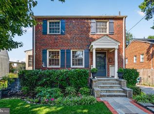 2504 Davis Ave, Alexandria, VA 22302