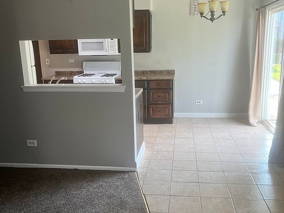 2nd image of 142 Ann Ct #1