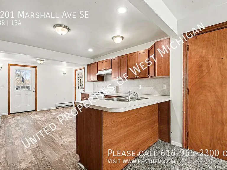 3201 Marshall Ave SE — Photo 11