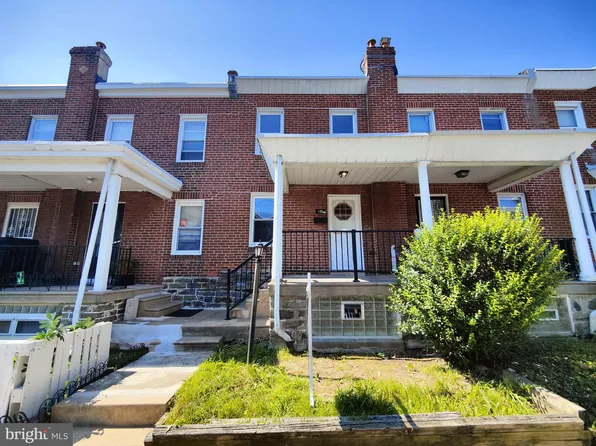 100 Roselyn St, Philadelphia, PA 19120