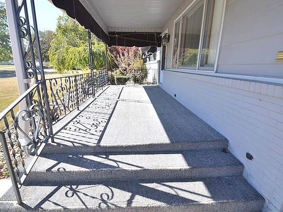 3rd image of 4294 Patricia Ave