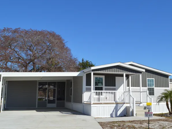 Lake Manor Plan, Life Village