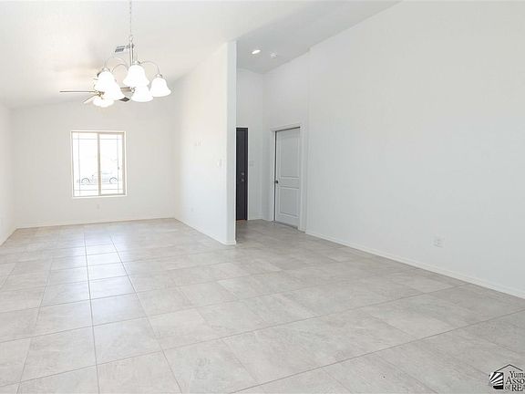2nd image of 4654 E Los Olivos Dr
