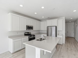 1975 W 950 N, Layton, UT 84041