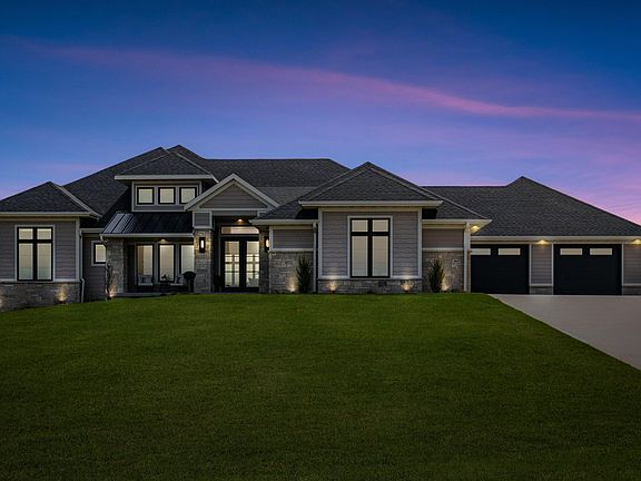 2nd image of 3047 Deer Run Dr SE