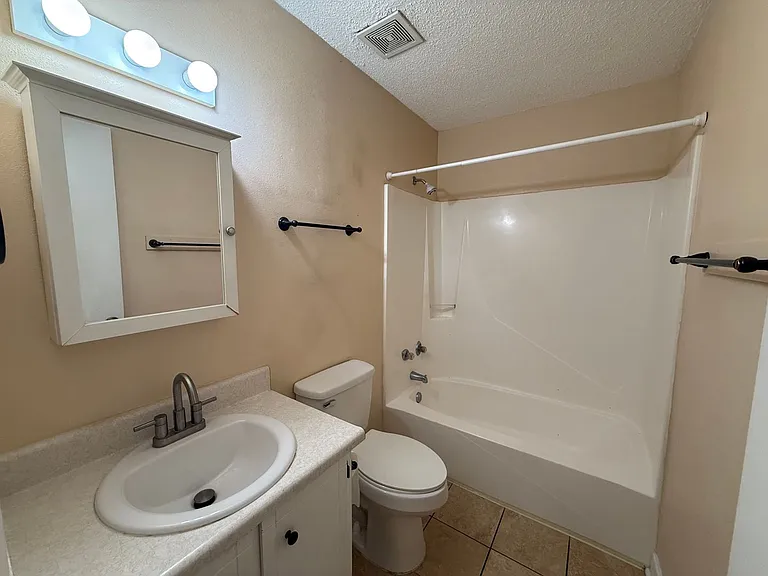9221 Beatrice Dr — Photo 7