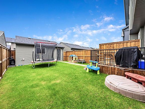 3rd image of 163 E Highview Gate SE