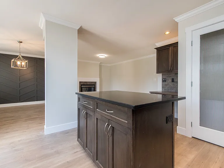 8491 Piper Cres #6 — Photo 17