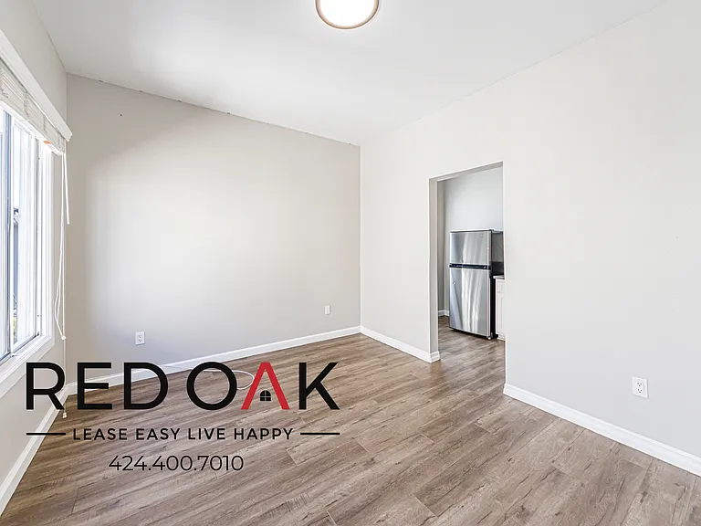 816- 822 S Park View St — Photo 37