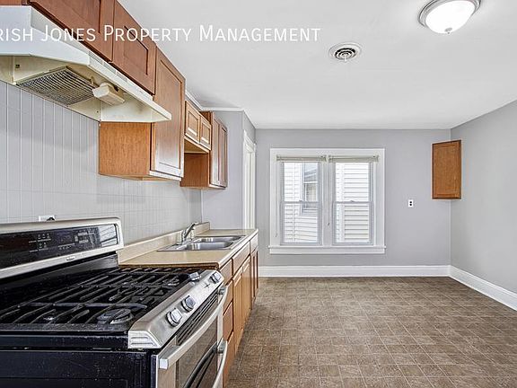 4th image of 501 Niagara St