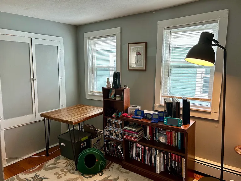 8 1/2 Allen St #1 — Photo 11