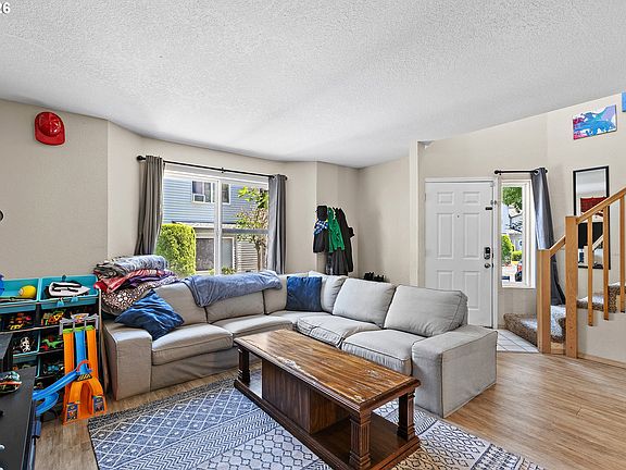 5th image of 7509 NE Vancouver Mall Dr Unit A5