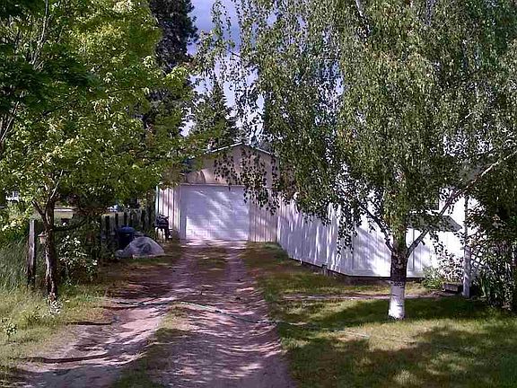 4th image of 441 Railroad Ave