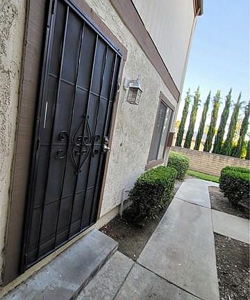 2nd image of 1208 S Cypress Ave