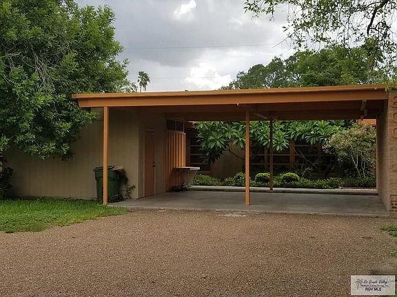 3rd image of 800 S Georgia Ave