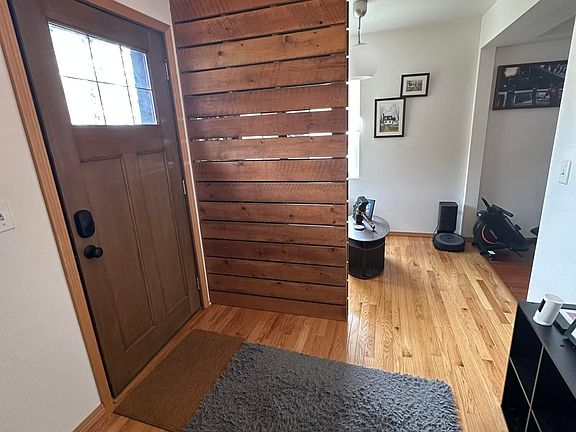 5th image of 225 Alder Ln