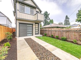 8675 N Burrage Ave, Portland, OR 97217